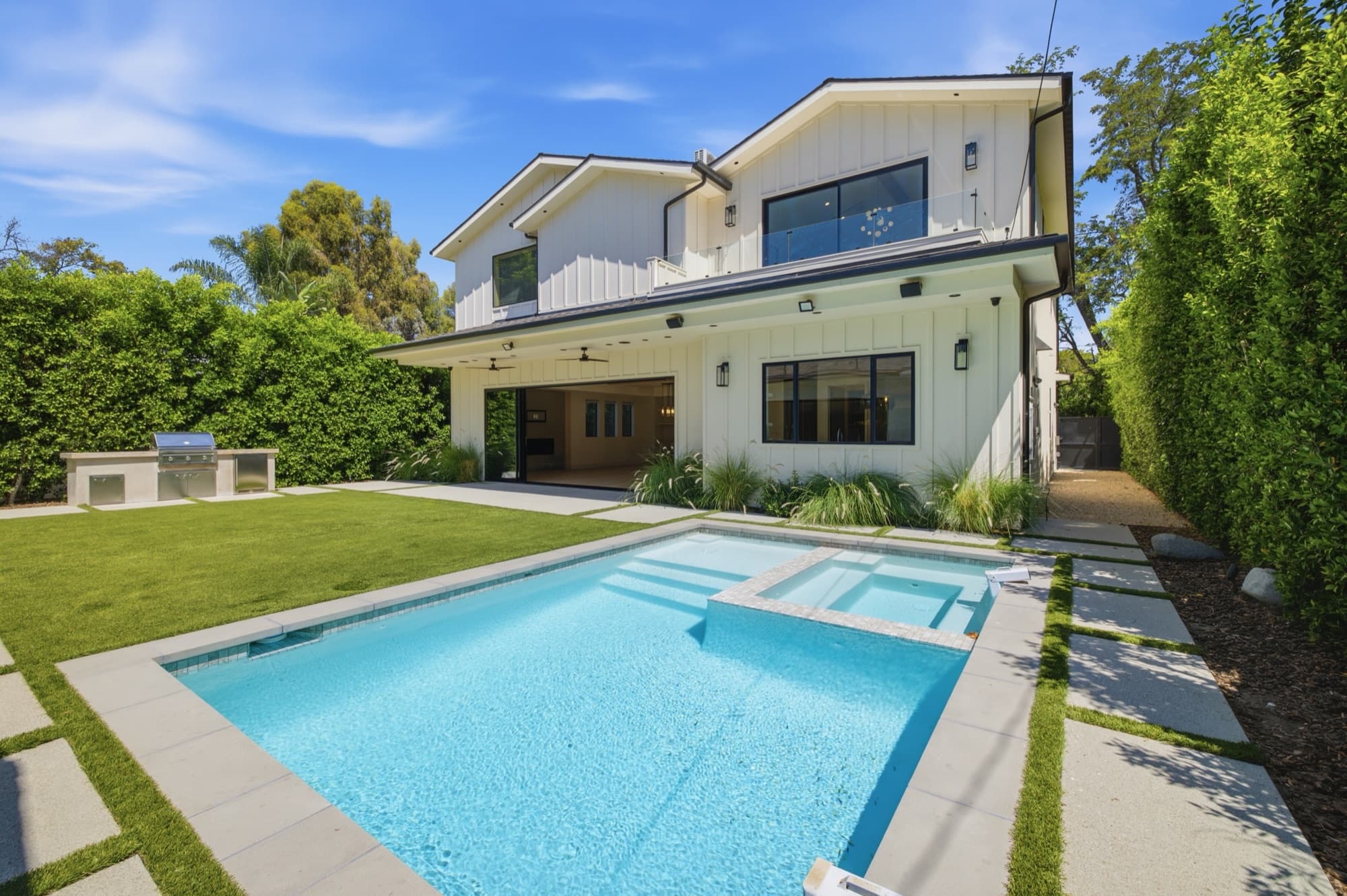 Backyard & Pool Photography